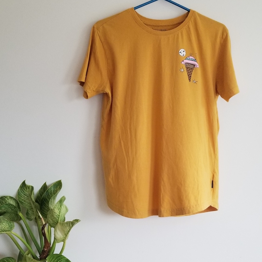 DK Get Lost Ice Cream Spaceship Mens Festival Cotton Tshirt Size Medium